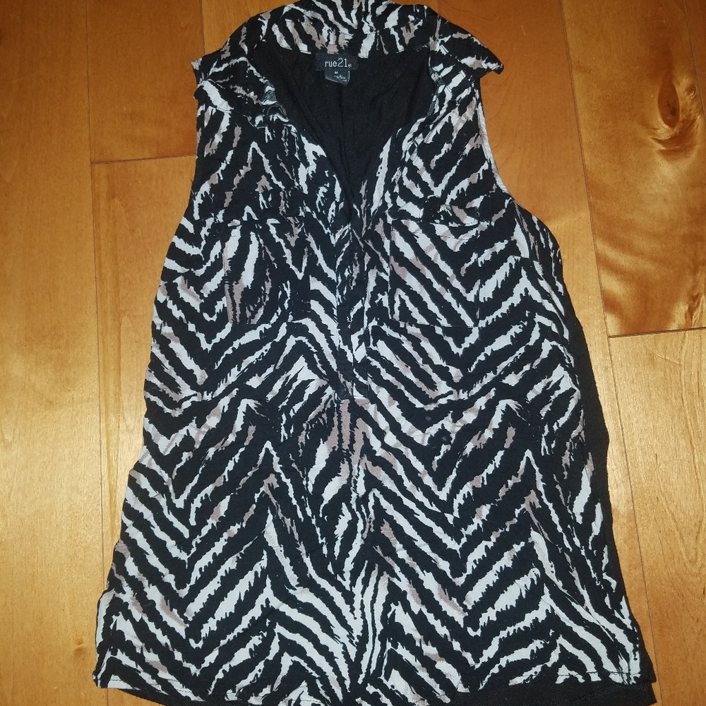 Sleeveless Jungle Top